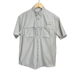 LL BEAN Fishing Shirt Beige Nylon Vented Short Sleeve Hiking Shirt Men’s Size MT